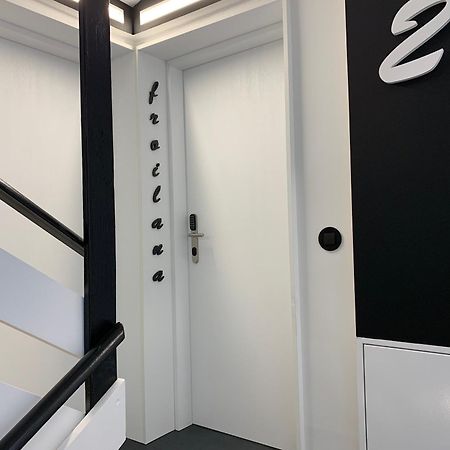 Apartamentos M.Bell León Εξωτερικό φωτογραφία