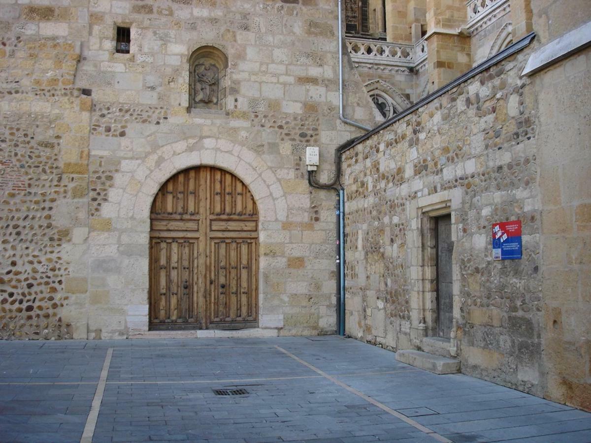 Apartamentos M.Bell León Εξωτερικό φωτογραφία
